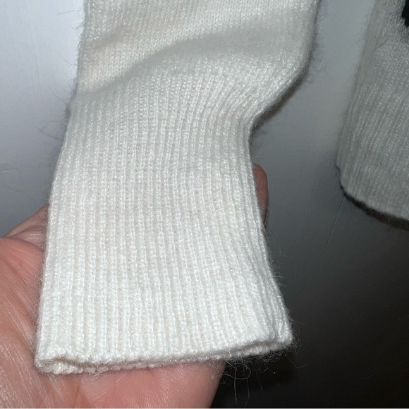 Victoria Secret Oversized White Black Polka Dot Soft Angora Blend Sweater XS - Picture 4 of 8